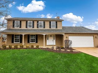 476 E Providence Rd, Palatine, IL 60074