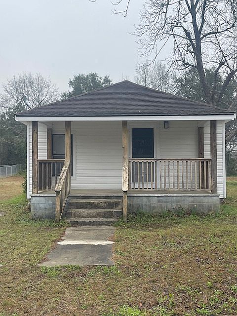 1st image of 5104 17th Ave