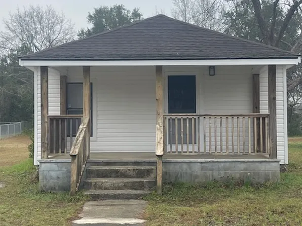 5104 17th Ave, Eastman, GA 31023