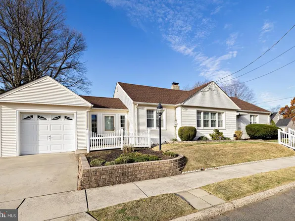 1900 W High St, Haddon Heights, NJ 08035