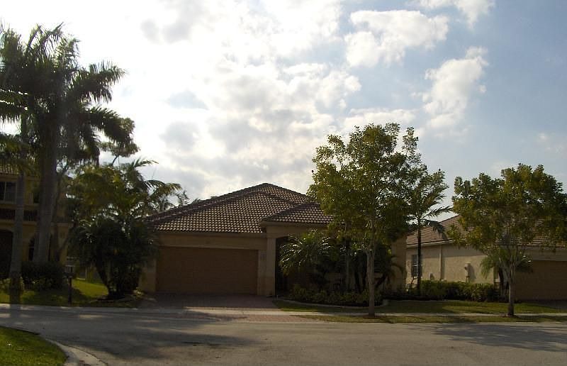 1st image of 1126 Sunflower Cir