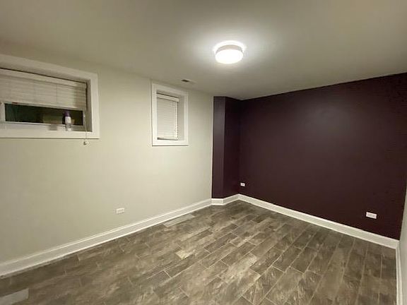 4th image of 4115 N Kenmore Ave