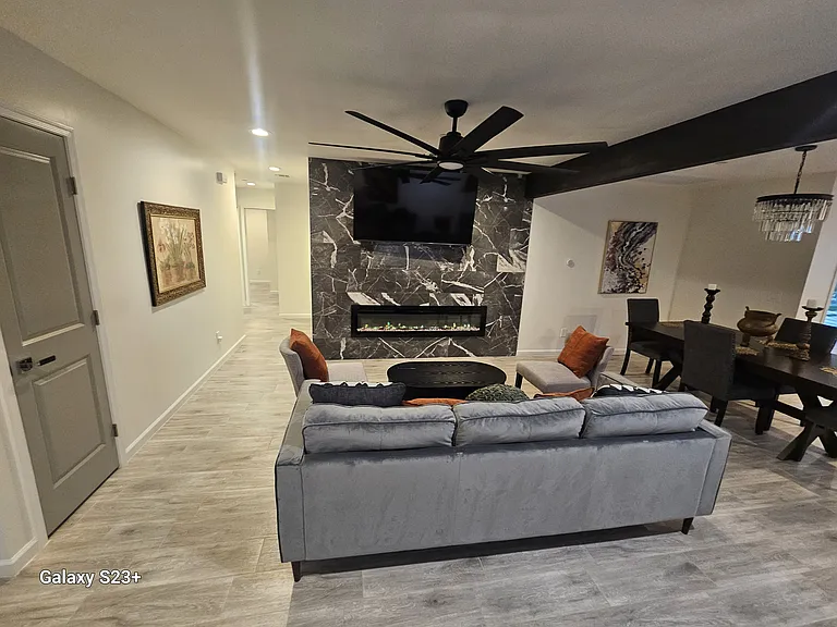 2817 N 71st Pl — Photo 12