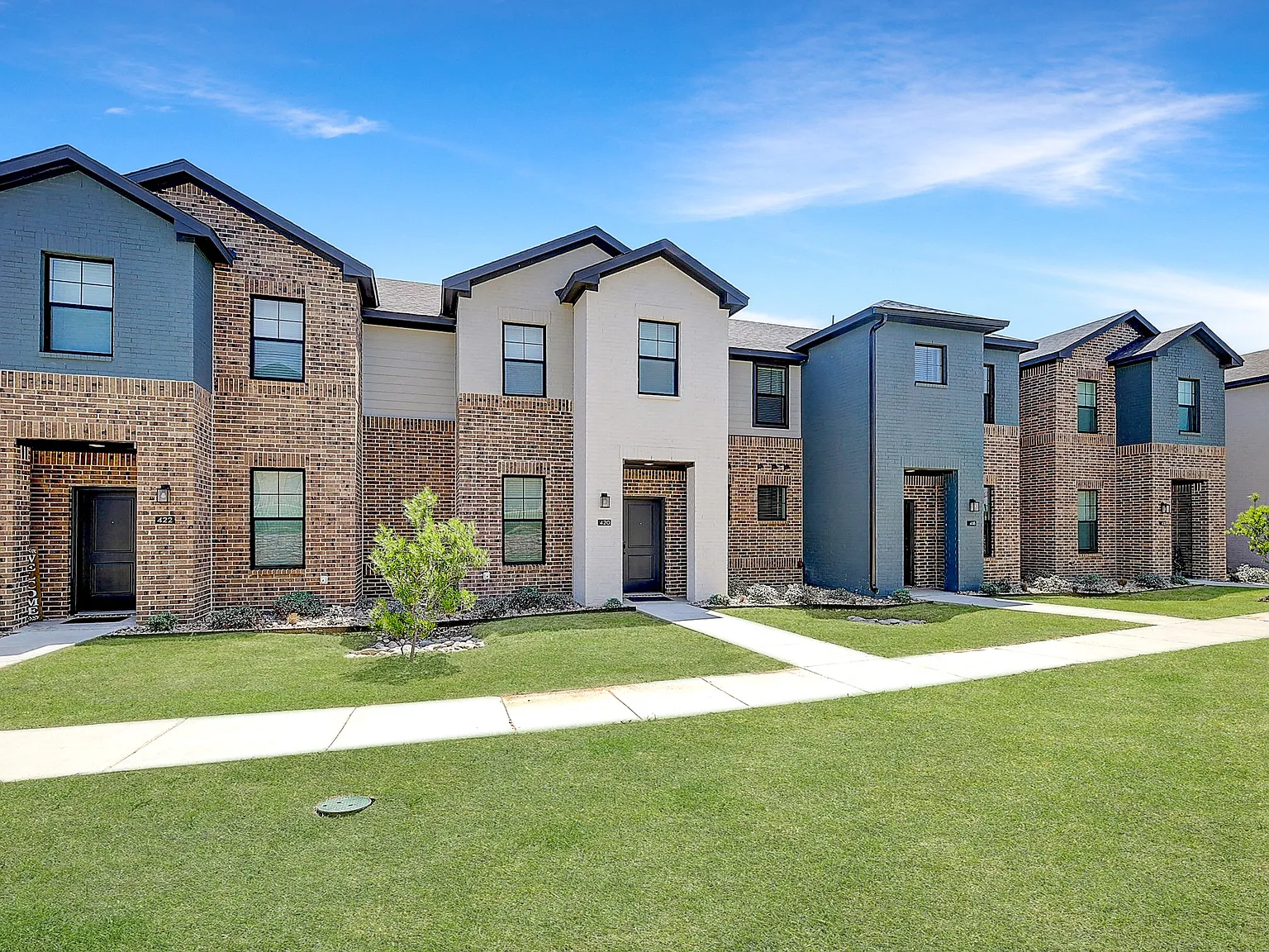 Willow Crossing Townhomes — Photo 2