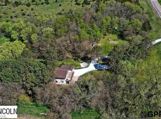 298 S 8th Rd, Palmyra, NE 68418
