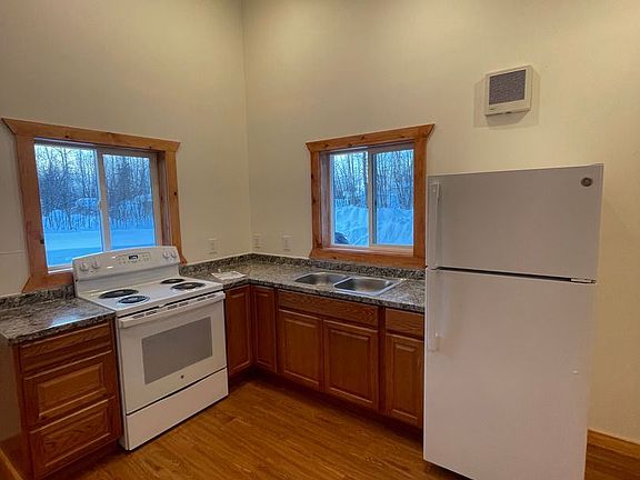 5th image of 1104 Wojo Ave