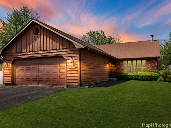 1506 Wilson Ct, Zion, IL 60099