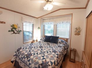 20 N Front St, Franklin, NC 28734