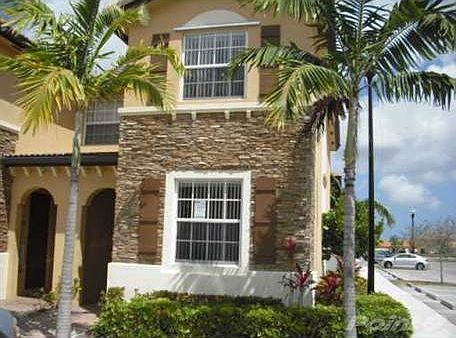 1st image of 1650 NE 33rd Ave #1107