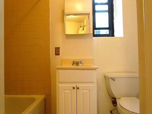 Rented by Landmark Real Estate | media 20