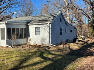 16135 Potters Woods Rd, Danville, IL 61834