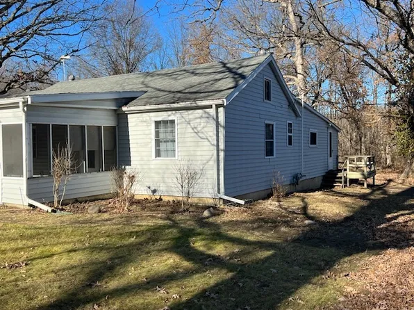 16135 Potters Woods Rd, Danville, IL 61834