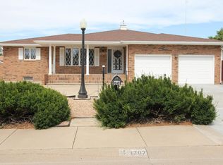 1707 Douglas Dr, Hays, KS 67601