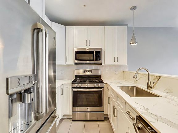 4th image of 1827 Benning Rd NE APT 204