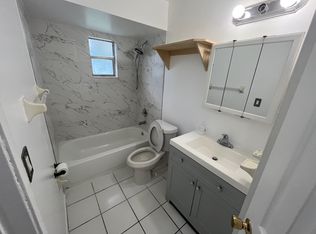 4540 40th St N APT B, St Petersburg, FL 33714