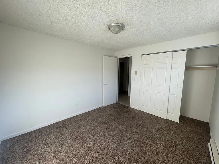 Dry Creek Apartments — Photo 17