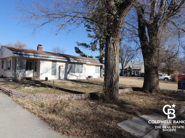 509 E Hazel St, Garden City, KS 67846