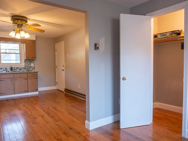 441 Circular Ave #2 — Photo 12