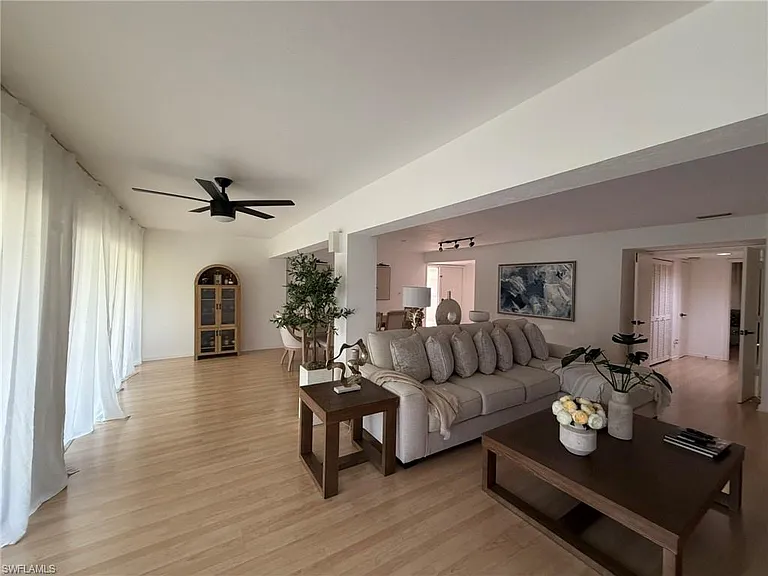 576 Retreat Dr #201 — Photo 20