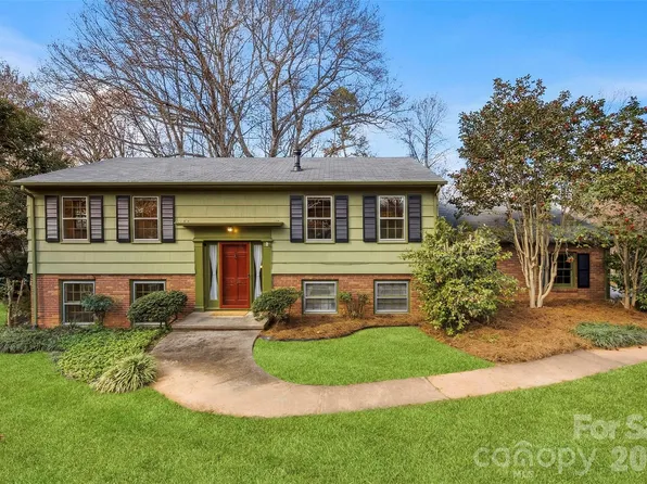 2968 Club Dr, Gastonia, NC 28054