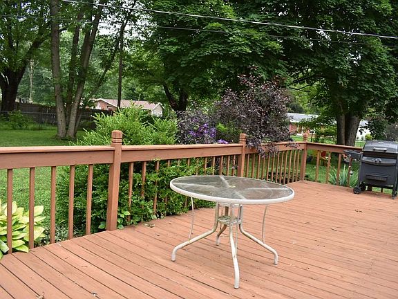 4th image of 1630 S Shawnee Dr