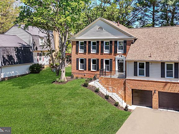 2nd image of 9933 Dellcastle Rd