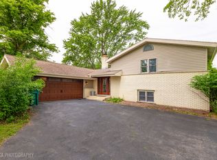 21W724 Park Ave, Lombard, IL 60148