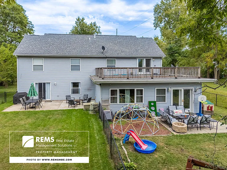 815 Island Ct #1 — Photo 6