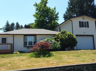 3050 SE Palmquist Rd, Gresham, OR 97080