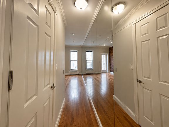 2nd image of 53 Leroy St #Cd5