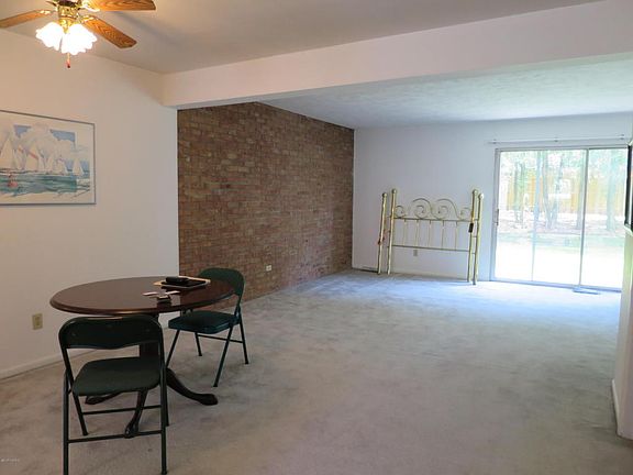 3rd image of 4136 W Saxony Dr SE #84