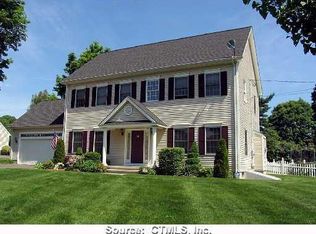 14 Narrow Ln, Milford, CT 06460