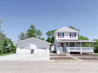 403 2nd Street, Miller, SD 57362