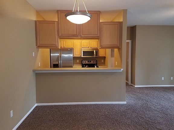 4th image of 6255 Beechtree Dr Unit 3105