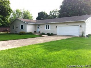 2141 W Road Dr, Springfield, IL 62711