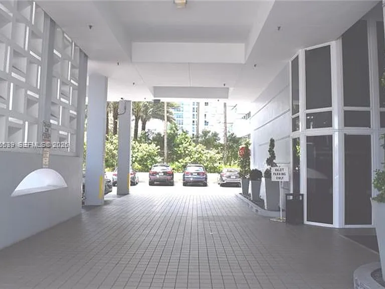 9341 Collins Ave #1204 — Photo 26