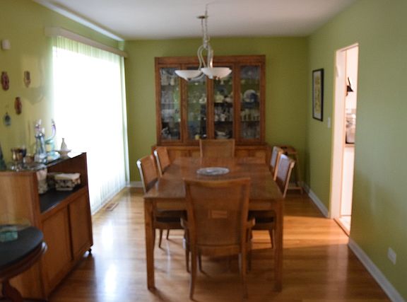 4th image of 8343 Lowell Ave
