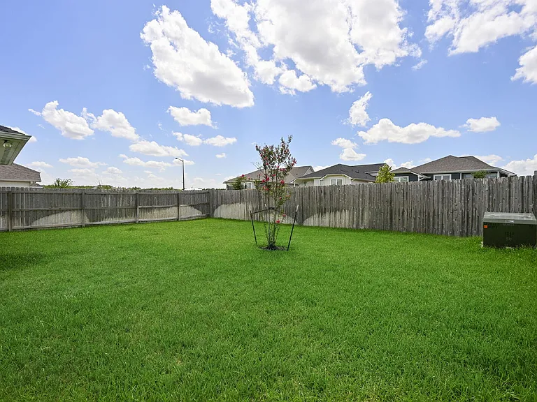 3109 Brady Ct — Photo 11