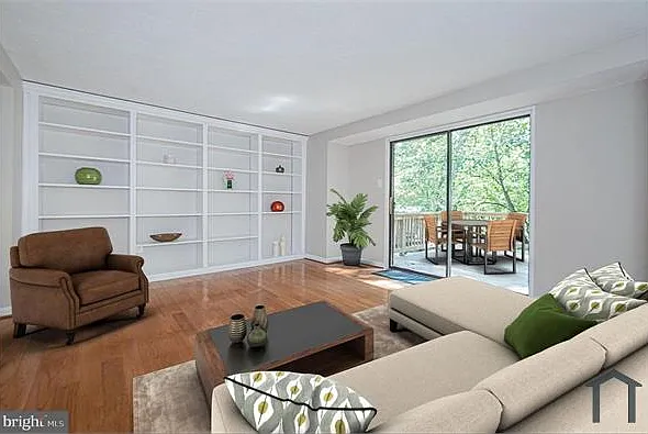 4 bed, 1600 sqft, $3,799 — Photo 4