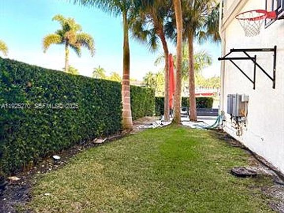 3rd image of 21025 NE 38th Ave #Townhouse 81