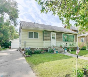 213 4th St NE, Hillsboro, ND, 58045