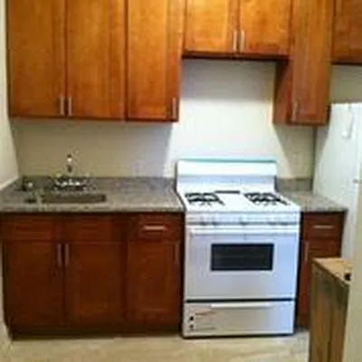 Rented by Smart NY Realty LLC | media 14