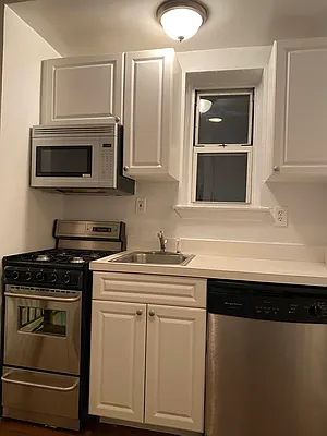 Rented by Sandra Greer Real Estate | media 16