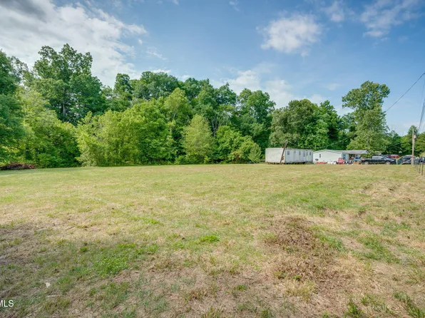 602 Woodlawn Dr, Kingsport, TN 37660