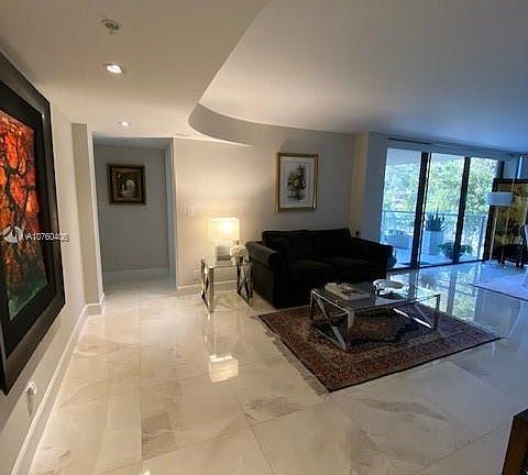 3rd image of 2843 S Bayshore Dr APT 3C