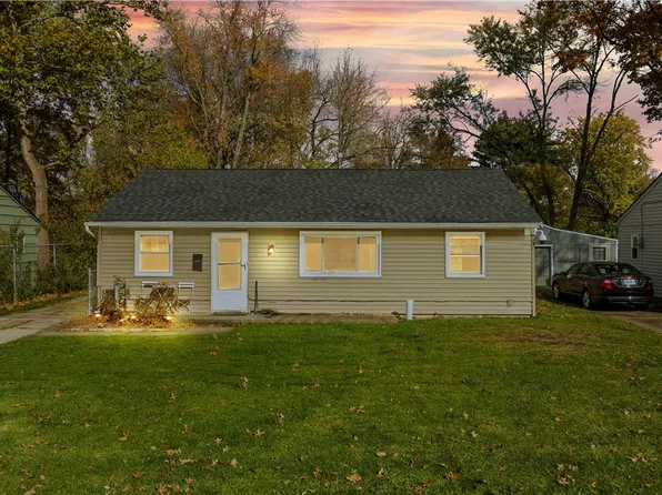 252 Kempton Dr, Berea, OH 44017