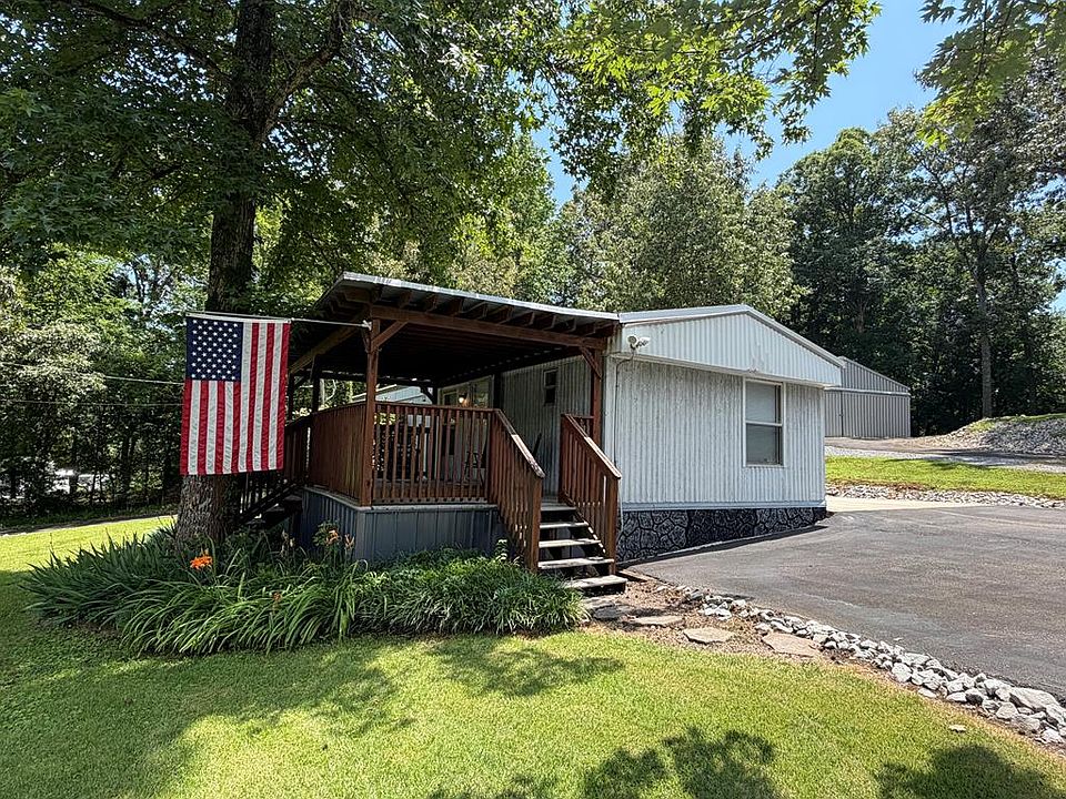 1st image of 245 Oak Hill Dr