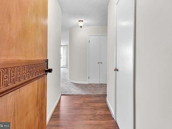 4th image of 1101 S Arlington Ridge Rd APT 413