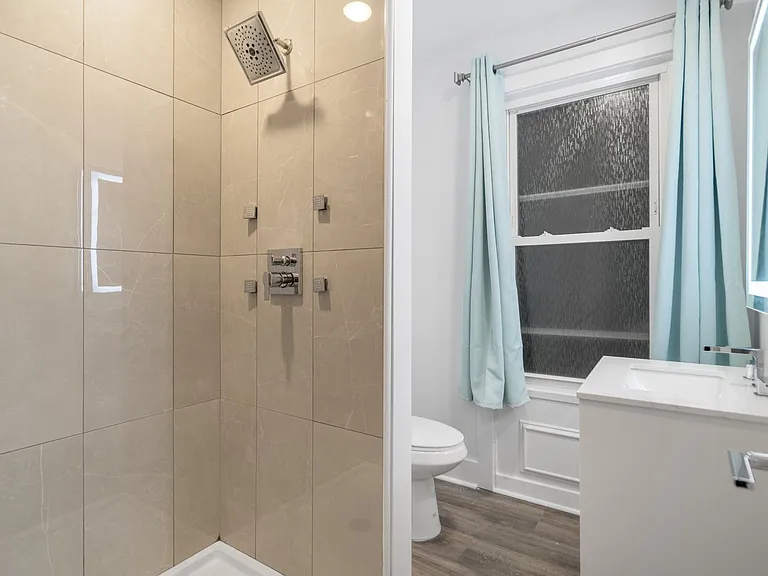 518 Linn St — Photo 28