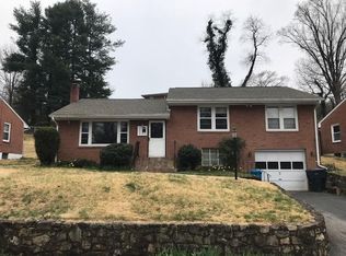 2824 Northview Dr SW, Roanoke, VA